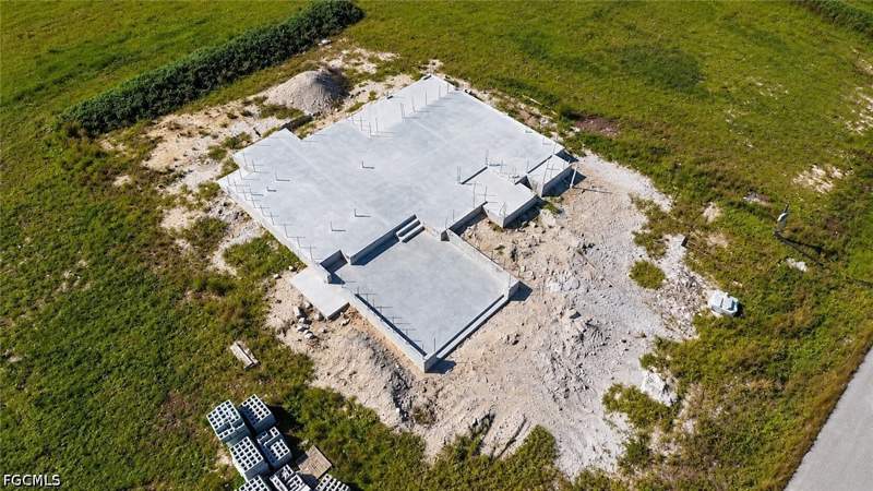 3 bedroom SingleFamilyResidence at 4110 NW 39th St, Cape Coral, Cape Coral — photo 5