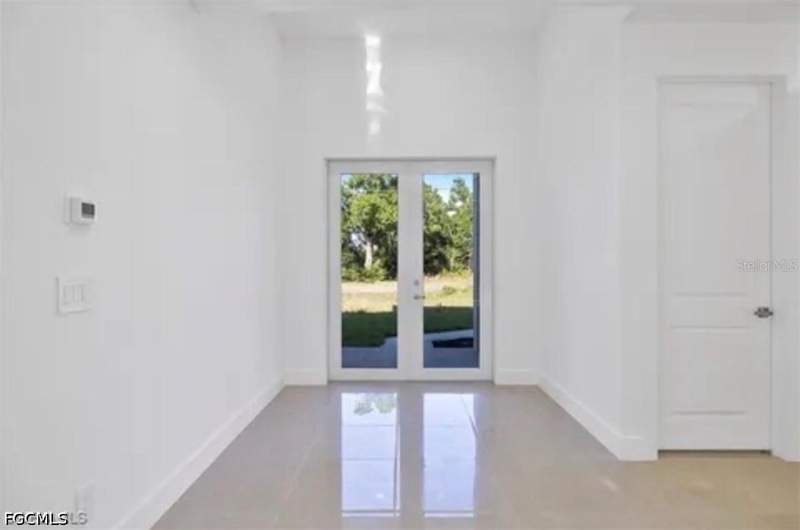 3 bedroom SingleFamilyResidence at 150 Bell Blvd S, Twin Lake Estates, Lehigh Acres — photo 3
