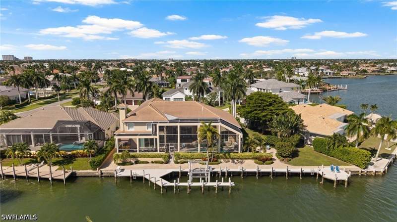 5 bedroom SingleFamilyResidence at 1411 Forrest Ct, Marco Beach, Marco Island — photo 3
