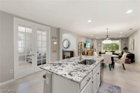14731 Edgewater Cir, Naples FL - photo 11 of 47