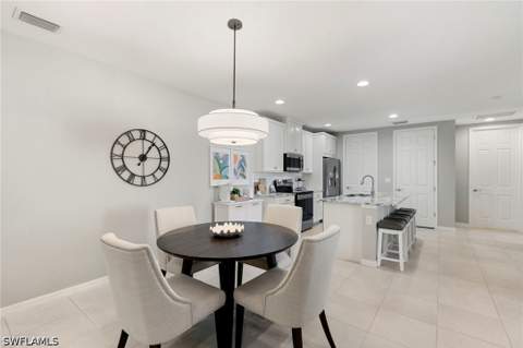 14731 Edgewater Cir, Naples FL - photo 12 of 47