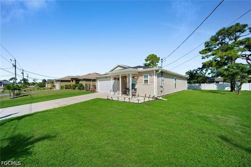 3 bedroom SingleFamilyResidence at 2505 NW 28th St, Cape Coral, Cape Coral — photo 4
