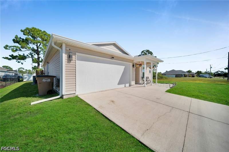 3 bedroom SingleFamilyResidence at 2505 NW 28th St, Cape Coral, Cape Coral — photo 5