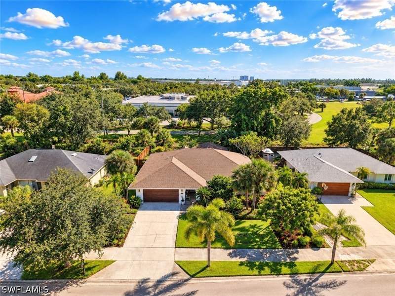 3 bedroom SingleFamilyResidence at 2346 River Reach Dr, River Reach, Naples — photo 5