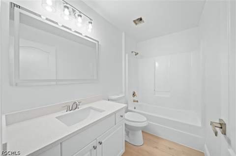 3011 NE 4th Ave, Cape Coral FL - photo 11 of 14