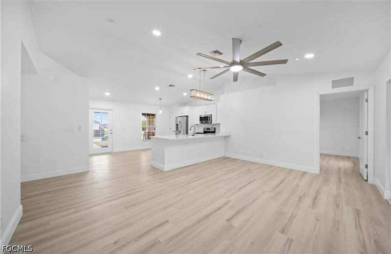 3 bedroom SingleFamilyResidence at 3011 NE 4th Ave, Cape Coral, Cape Coral — photo 5