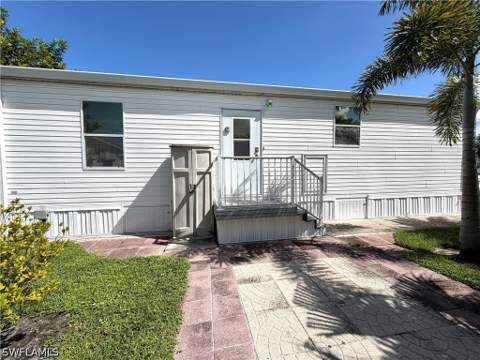 4700 Sawmill Dr W, Estero FL - photo 6 of 22