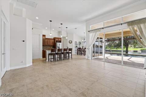 2310 SW 40th Ter, Cape Coral FL - photo 9 of 36