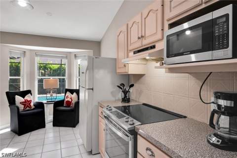 165 Beachcomber St, Marco Island FL - photo 11 of 37