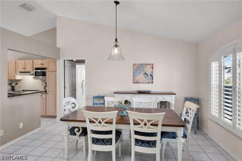 165 Beachcomber St, Marco Island FL - photo 8 of 37