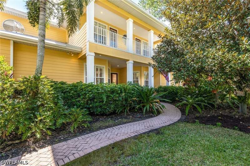 4 bedroom SingleFamilyResidence at 6320 English Oaks Ln, Oakes Estates, Naples — photo 2