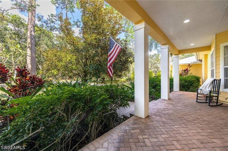 4 bedroom SingleFamilyResidence at 6320 English Oaks Ln, Oakes Estates, Naples — photo 3