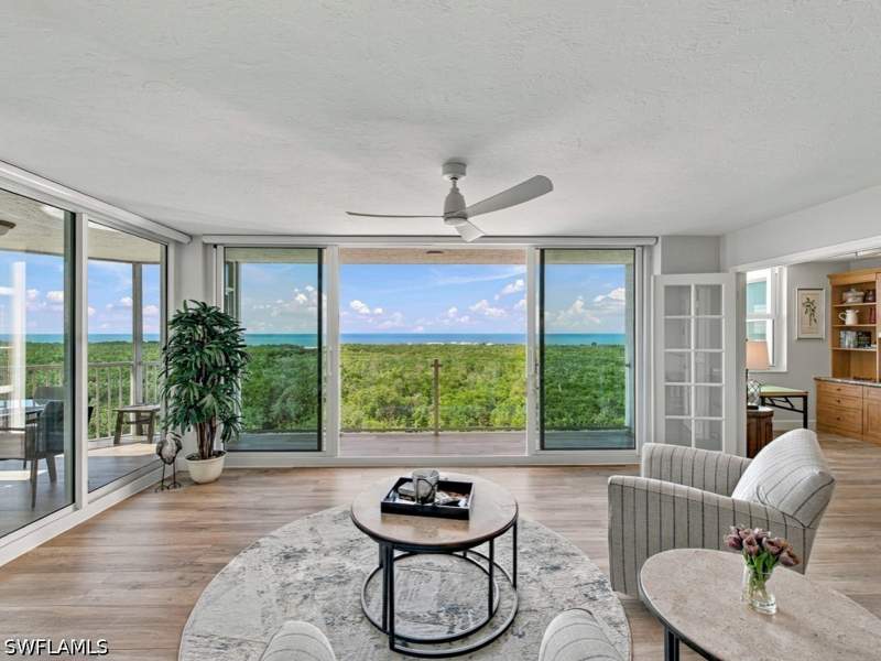 2 bedroom Condominium at 6101 Pelican Bay Blvd 702, St Maarten, Naples — photo 3
