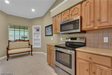 2021 Golden Gate Blvd W, Naples FL - photo 11 of 44