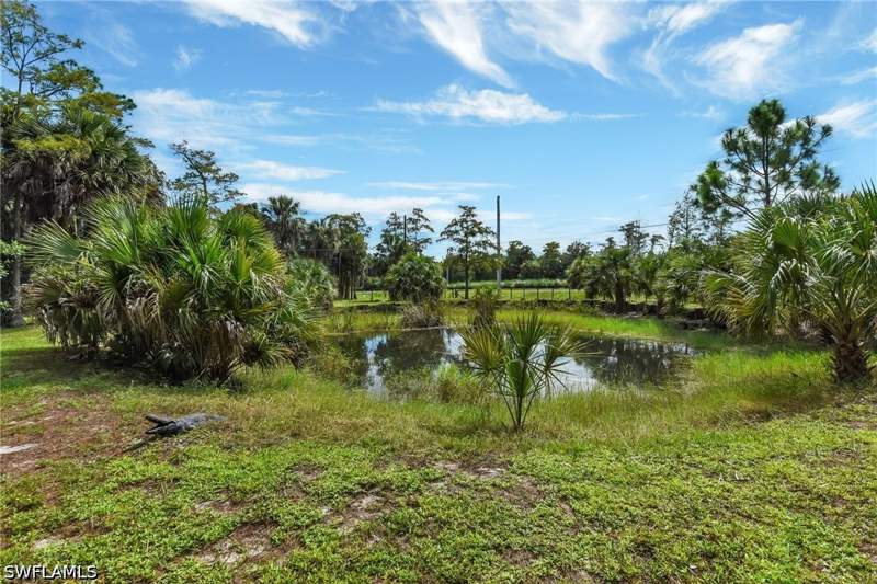 4 bedroom SingleFamilyResidence at 2021 Golden Gate Blvd W, Golden Gate Estates, Naples — photo 3