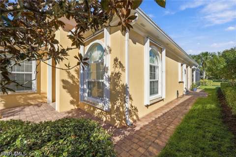 7565 Garibaldi Ct, Naples FL - photo 23 of 48