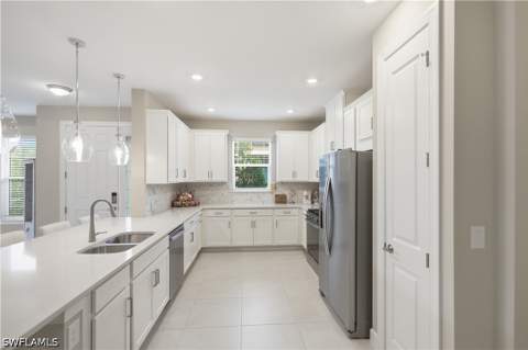 15521 Vittorio St, Naples FL - photo 15 of 41