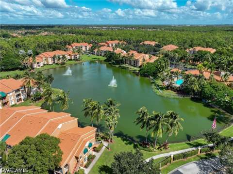 1185 Wildwood Lakes Blvd 208, Naples FL - photo 13 of 23
