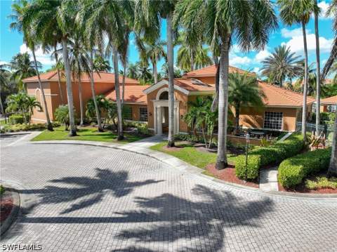 1185 Wildwood Lakes Blvd 208, Naples FL - photo 16 of 23