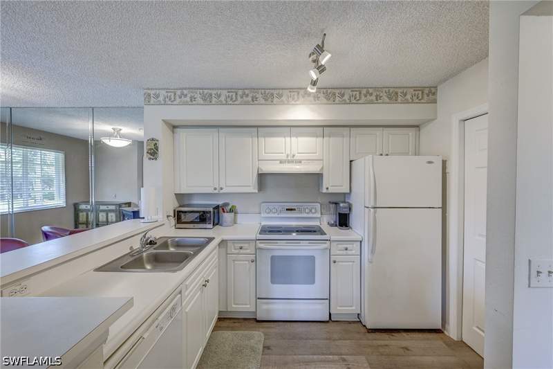 1 bedroom Condominium at 1185 Wildwood Lakes Blvd 208, The Enclave At Naples, Naples — photo 2