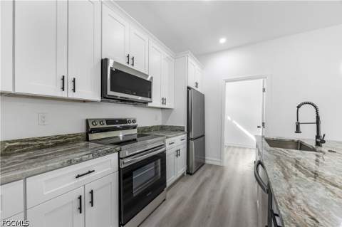 14341 Trinidad St, Fort Myers FL - photo 14 of 33