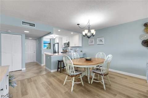 4223 Bay Beach Ln 2D, Fort Myers Beach FL - photo 11 of 29
