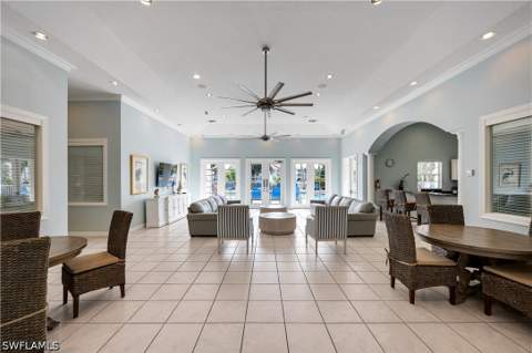 4630 Saint Croix Ln 812, Naples FL - photo 18 of 23