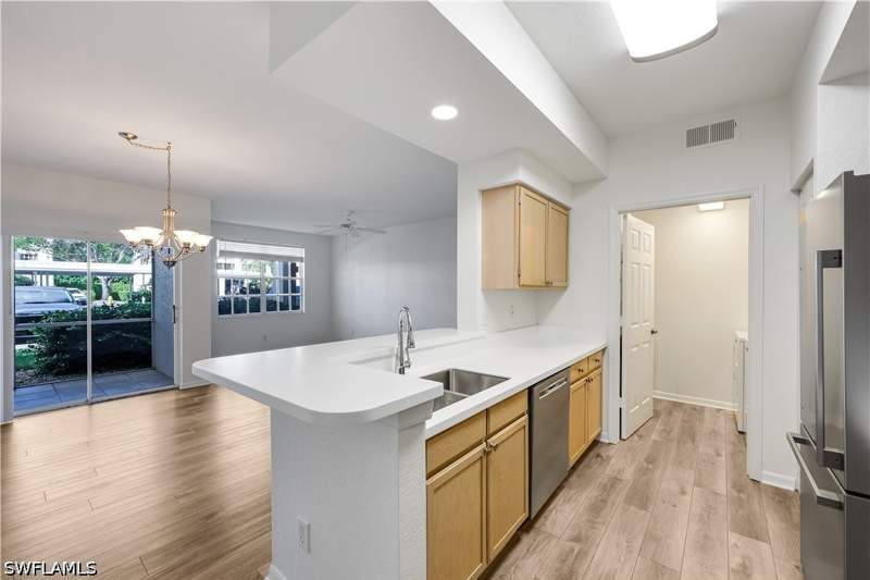 2 bedroom Condominium at 4630 Saint Croix Ln 812, St Croix, Naples — photo 4