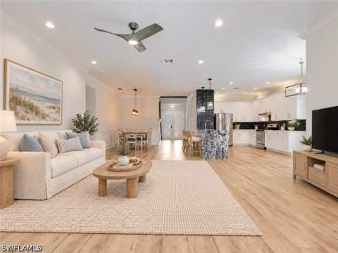 6619 Marbella Dr, Naples FL - photo 12 of 39
