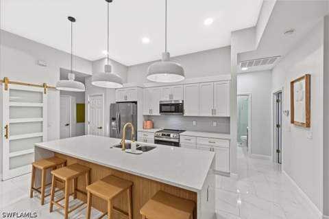 4101 NE 10th Ave, Cape Coral FL - photo 10 of 34