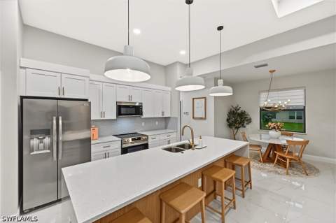 4101 NE 10th Ave, Cape Coral FL - photo 9 of 34