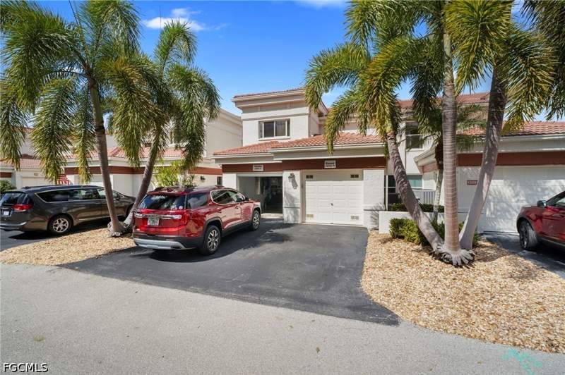 2 bedroom Condominium at 13331 Medinah Cir W 2, Seven Lakes, Fort Myers — photo 2