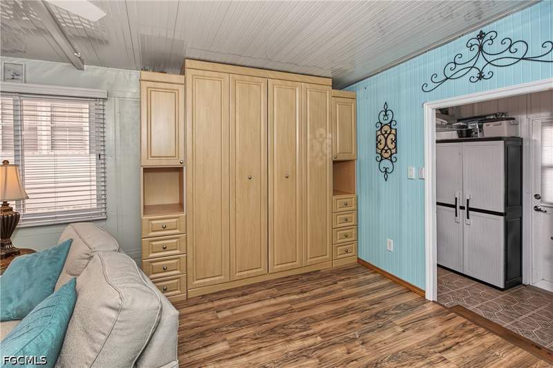 1 bedroom ManufacturedHome at 274 Caravan Cir, Fountain View Rv Resort, North Fort Myers — photo 5