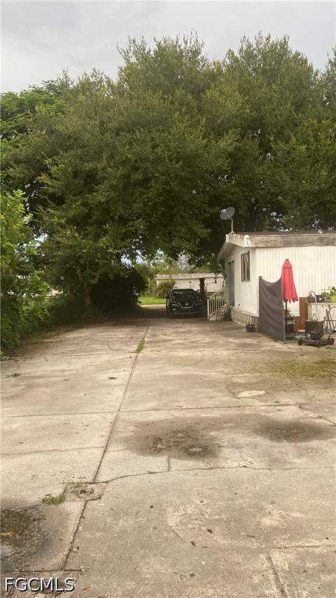 8065 Ebson Dr, North Fort Myers FL - photo 10 of 13