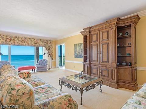 1285 Gulf Shore Blvd N 2B, Naples FL - photo 6 of 22