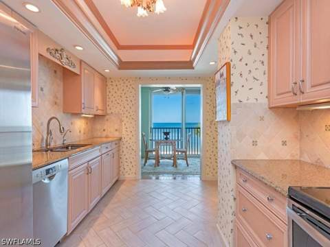 1285 Gulf Shore Blvd N 2B, Naples FL - photo 8 of 22