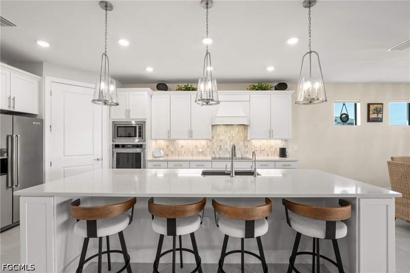 3 bedroom SingleFamilyResidence at 2997 Sagittaria Ln, Country Club, Alva — photo 3