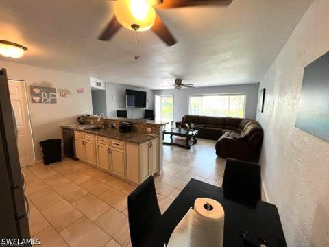 883 Coconut Cir E, Naples FL - photo 8 of 16