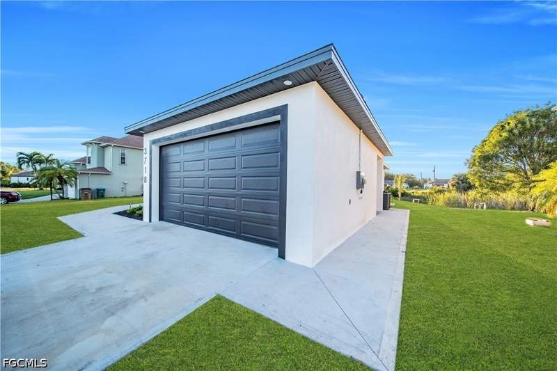 3 bedroom SingleFamilyResidence at 3718 NE 17th Ave, Cape Coral, Cape Coral — photo 4