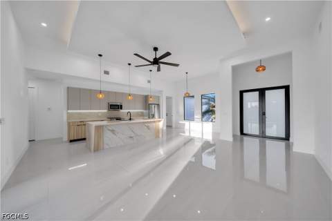 3718 NE 17th Ave, Cape Coral FL - photo 9 of 39