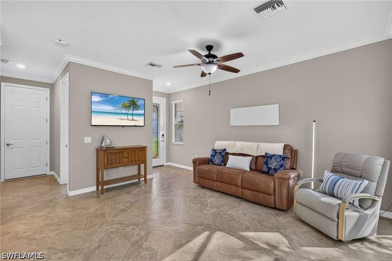 3 bedroom SingleFamilyResidence at 1178 Genovesa Ct, Artesia, Naples — photo 4
