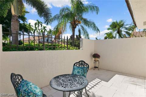 805 Sand Pointe Dr 4, Naples FL - photo 15 of 30