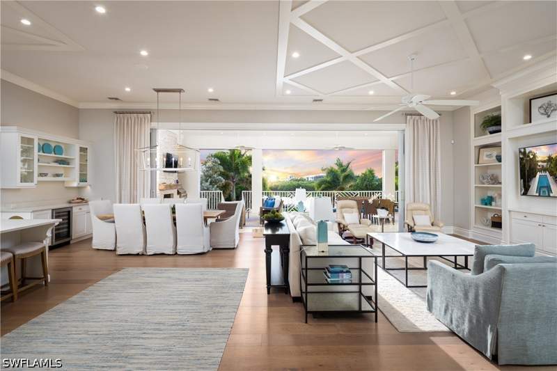 5 bedroom SingleFamilyResidence at 26823 McLaughlin Blvd, Carolands, Bonita Springs — photo 2