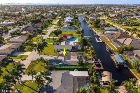 4906 Sorrento Ct, Cape Coral FL - photo 10 of 62
