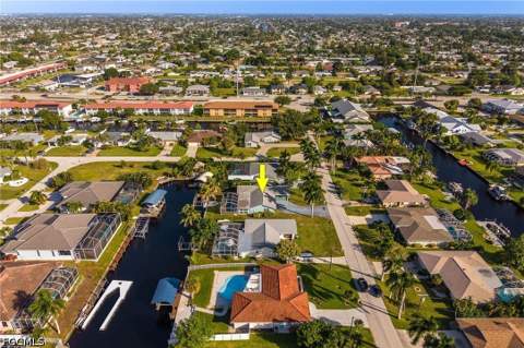 4906 Sorrento Ct, Cape Coral FL - photo 22 of 62