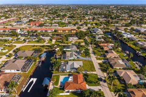 4906 Sorrento Ct, Cape Coral FL - photo 23 of 62