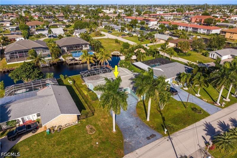 3 bedroom SingleFamilyResidence at 4906 Sorrento Ct, Cape Coral, Cape Coral — photo 4
