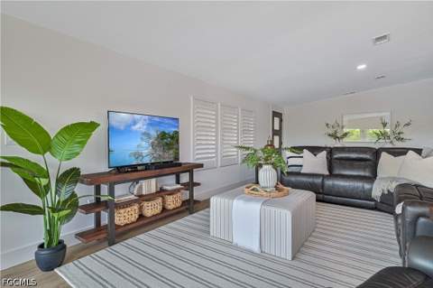 17731 Canal Cove Ct, Fort Myers Beach FL - photo 6 of 49