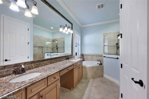 3130 Aviamar Cir, Naples FL - photo 13 of 32