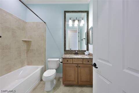 3130 Aviamar Cir, Naples FL - photo 18 of 32